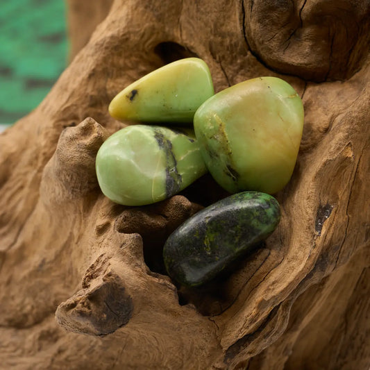 Serpentin – beruhigt die Nerven und bringt inneren Frieden.