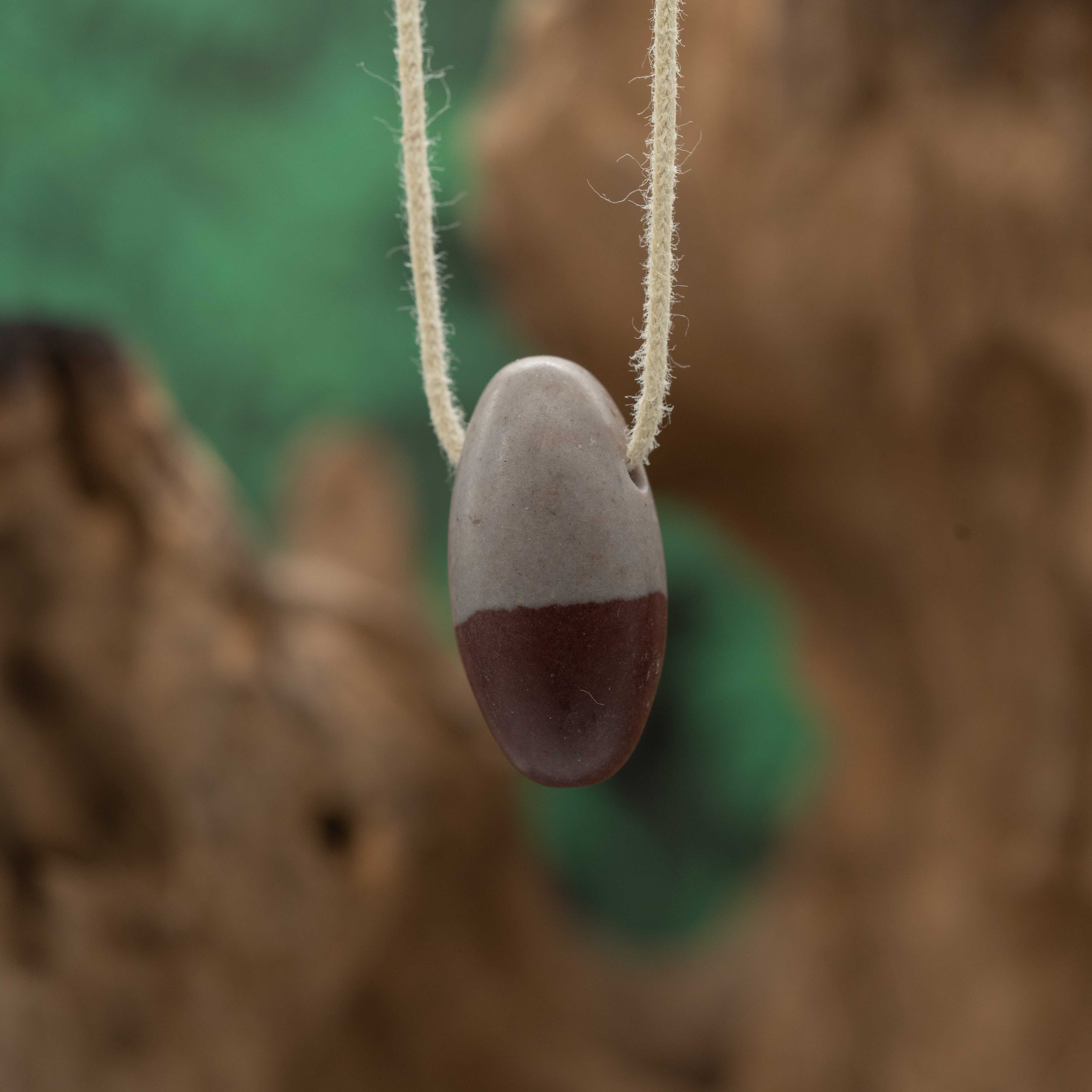 Shiva Lingam Anhänger Mit Lederband - Naturstein 27x14mm | Spiritueller Schmuck