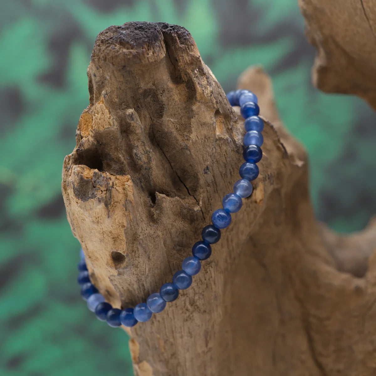 Edelstein-Armband aus 4 mm Sodalith (1A) – stärkt Intuition und Ausdruck.