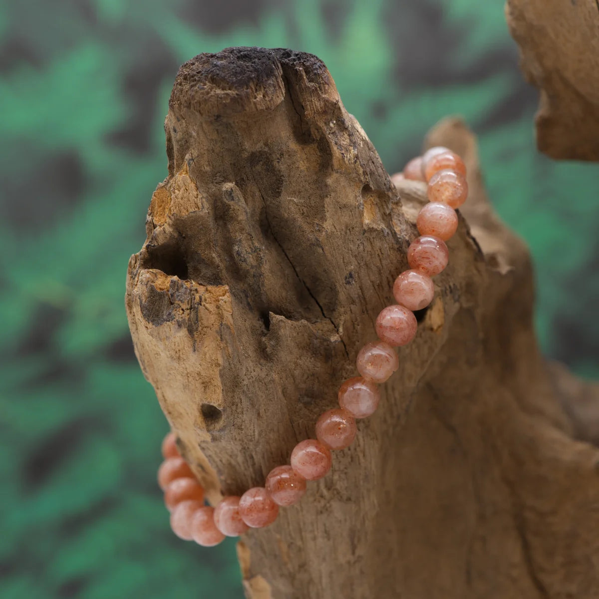 Edelstein-Armband aus 6 mm Sonnenstein (1A) – bringt Lebensfreude und Zuversicht.