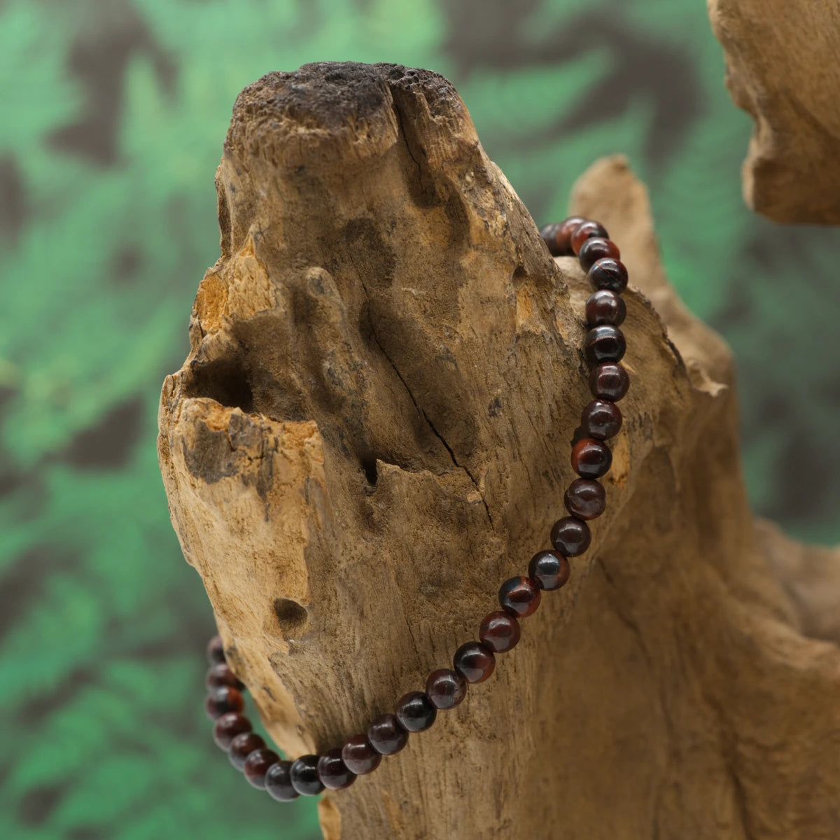 Rotes Tigerauge-Armband – Motivation, innere Stärke und Schutz vor negativen Energien.