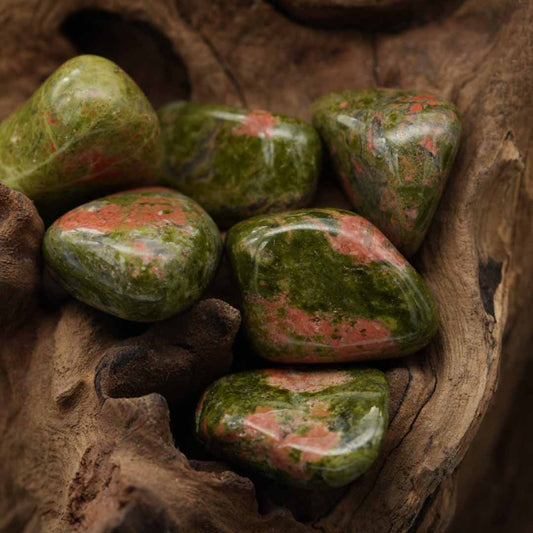Unakit "Epidot-Feldspat" Trommelstein