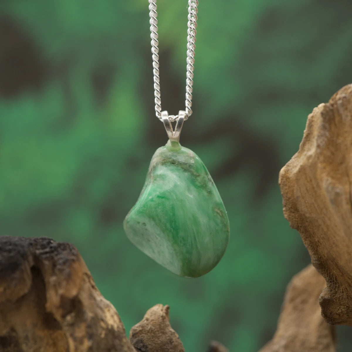 Mintgrüner Variscit – Ruhe, Hoffnung und Herzöffnung.