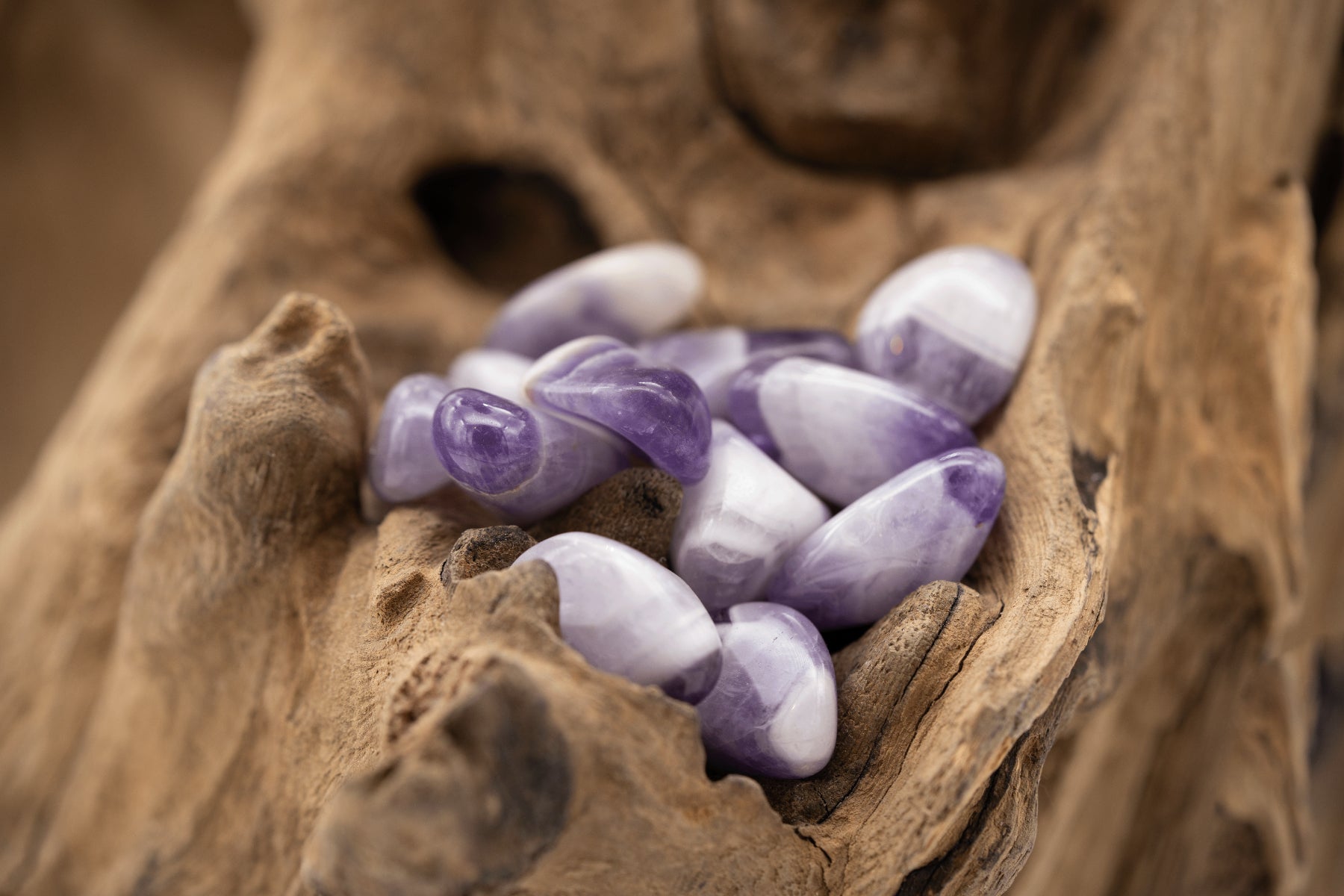 Amethyst Chevron der Kategorie Trommelsteine